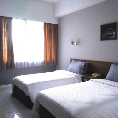 K-Style Eco Hotel Jakarta Jacarta Exterior foto