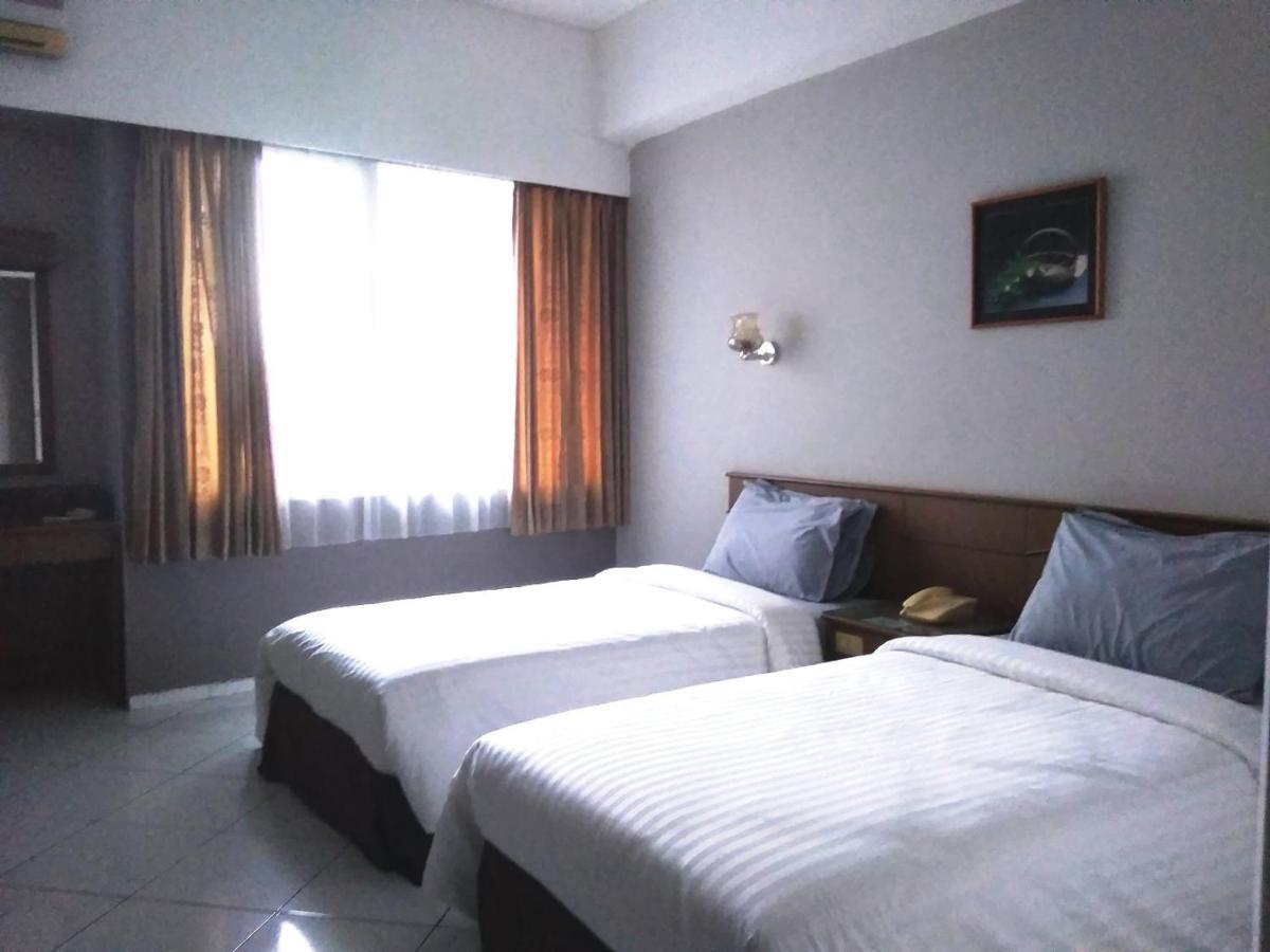 K-Style Eco Hotel Jakarta Jacarta Exterior foto