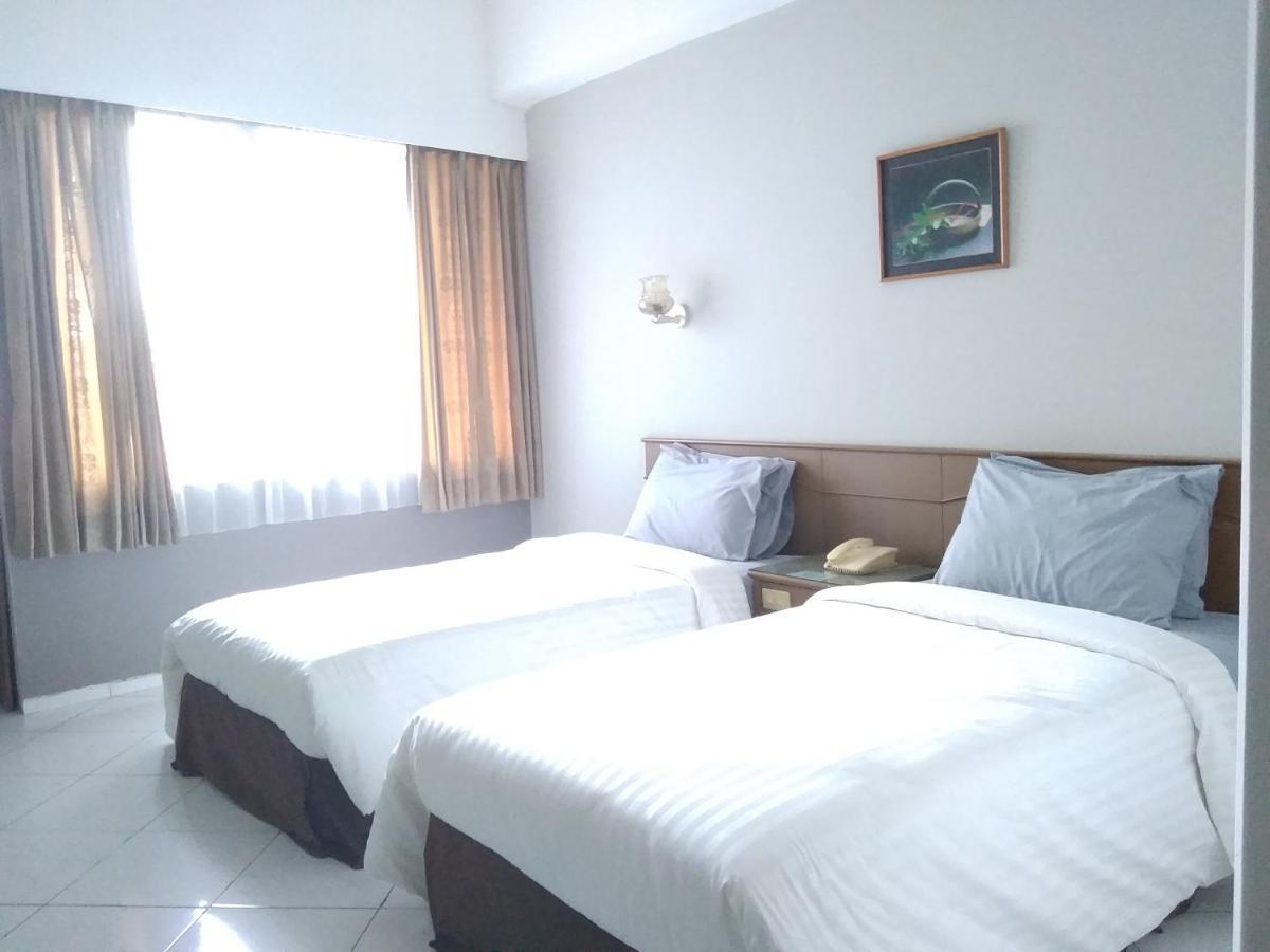 K-Style Eco Hotel Jakarta Jacarta Exterior foto