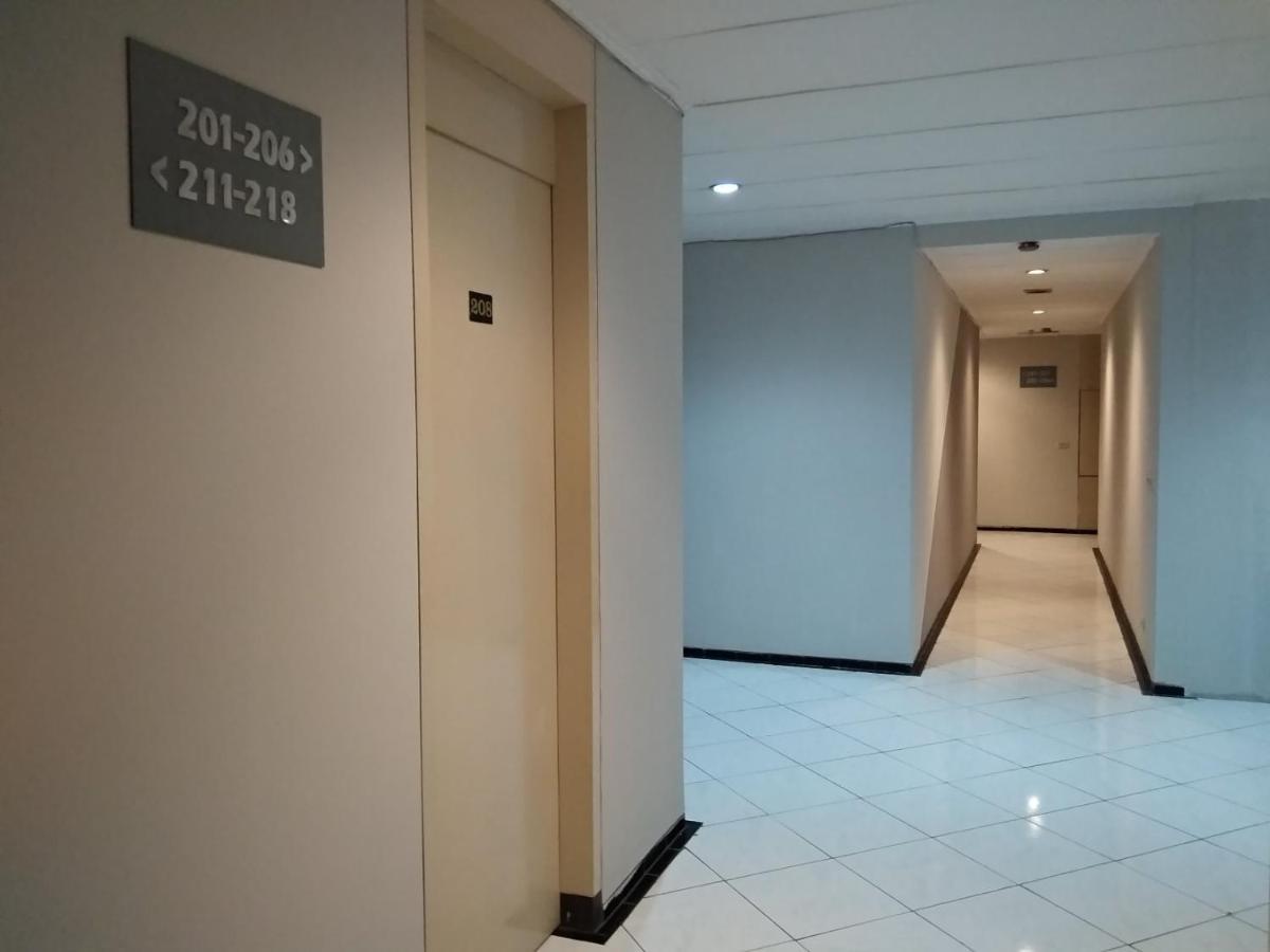 K-Style Eco Hotel Jakarta Jacarta Exterior foto